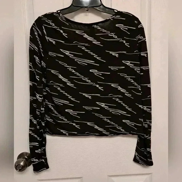 ❤️ Dynamite Long Sleeved Cropped  Top - Picture 10 of 10